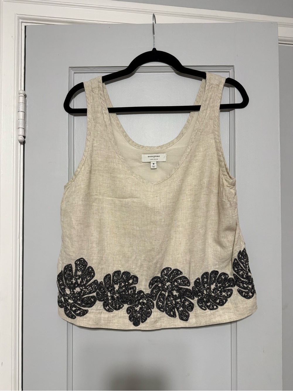 Banana Republic Linen-Blend Embroidered Scoop Neck Tank